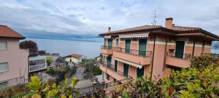 Luminoso appartamento vista lago - 9