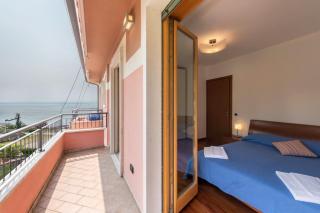 Luminoso appartamento vista lago - 2