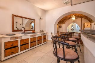 The Bar 2 live in - 3