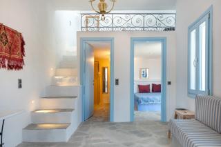 Sylvia's Home - 9
