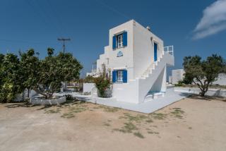 Maroulis Studios Naxos - 2