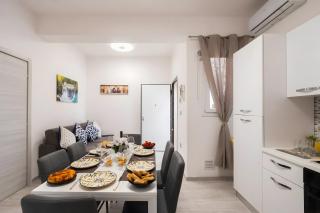 Mareluna Apartment - 1
