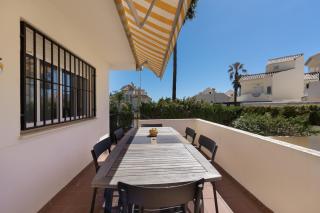 Beachside townhouse - Sleeps 8 - 8