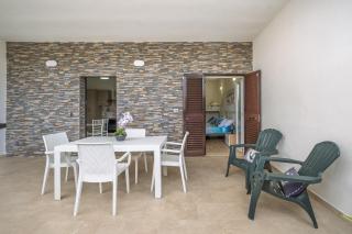 Azure Bay Luxury Villa - 0