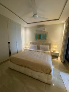 1 BHK Luxury apartment in Zameen Auram, Gulberg - 9