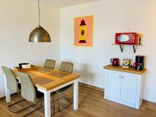 Duhner Allee 10, Litfaß 11 - 7