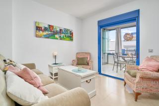 Penthouse by the beach - 6