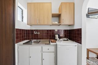 Alexandra Studio 8 - 4