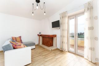 Cozy And Cool Flat - 8