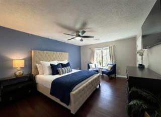 Game Room! King Bed! Near ATL! Fenced Yard w Deck BBQ - 7