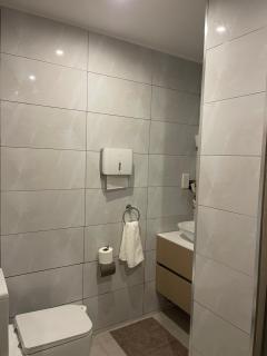 Urban Studio Apt - 5