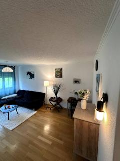 A furnished room in our cozy apartment - 6