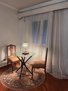 Elegant 3 Bedroom Apartment in Zamalek Sunroom, Parquet Floors, Free WiFi, Air Conditioning - 6