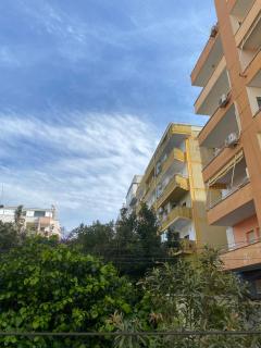 Beachfront Apartment Durrës -5 Guests - 1