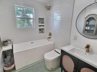 St Augustine 2 Bedroom Lighthouse Downtown - 6