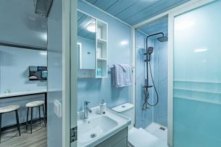 Modern Foldable Container Home Unique Stay Near Pipestem Park - 6