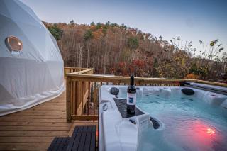 Romantic Geodesic Dome Hot Tub Under the Stars - 7