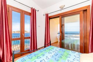 Casa sulla Scogliera Isola Rossa - 4