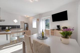 Residence Tatiana Flower - 2