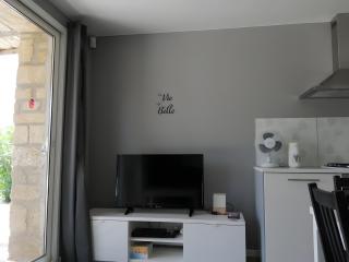 La Vie est Belle - 4