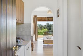 Alexandra Studio 10 - 2