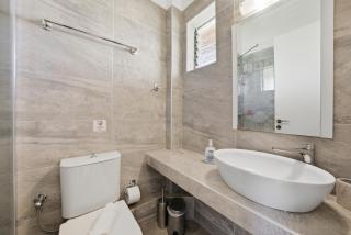 Alexandra Studio 10 - 4