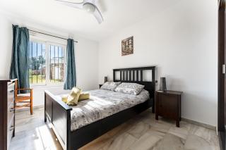 Superbly situated Vistamar - 6