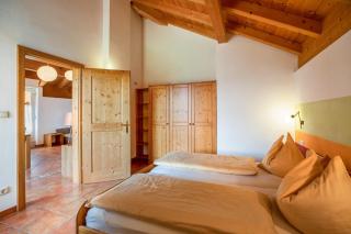 Weingut Lieselehof Apt Rosengarten - 7