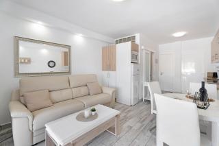 Island Village Heights - 7