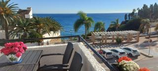 Spectacular Sea Views, 2 bed,2 bath - 8