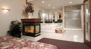 Bismarck Hotel and Conference Center - 7