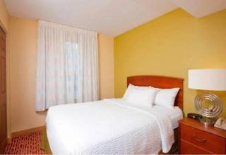 MainStay Suites Bloomington near University - 8