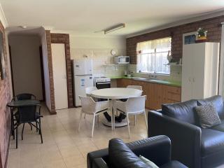 Unit 16, 2 Casuarina Crescent, Jurien Bay WA, Australia - 6