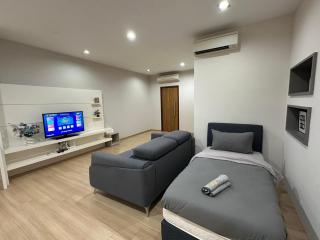 Minimalist Cozy Studio 118Island Plaza - 7