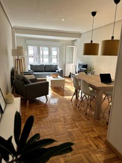 Piso reformado centro de Oviedo - 8