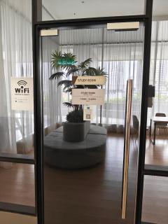 Twin Tower 2BR Free Movies CIQ 600Mbps - 9