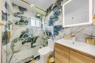 Miami Tree House Renovated Beach Jacuzzi - 8