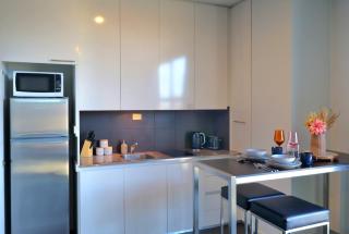 60sqm Paris End City Stay Walk to All plus Work Setup - 4