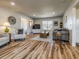 Fabulous 3-bed 2-Bath in Owasso on 3 acres! - 9