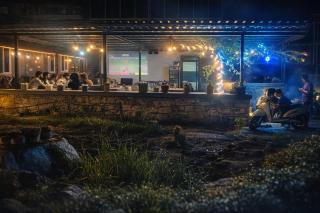 Giggling Goons Cabins & Kitchen - 7