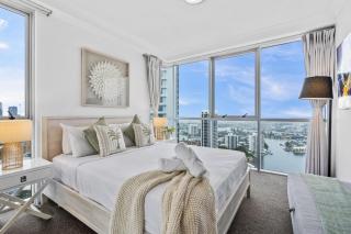 Chevron Renaissance Private Apartments - Q Stay - 8