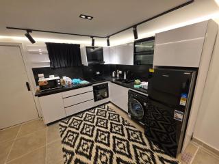 Bay view sahl hashish - 2