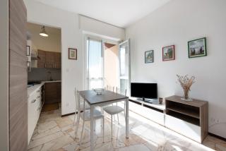 Bilocale Corosu con 2 balconi - 7