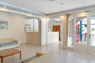 Sandy Maria studio 104 - 5