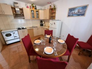 Apartment Wohnung in Crikvenica mit Terrasse- AC- Parkplatz by Interhome - 5