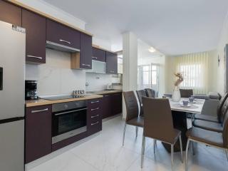 Apartment Apartments Donatella -Apt 1- 10m vom Strand entfernt by Interhome - 3