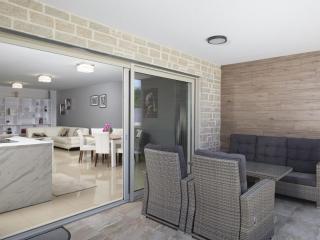 Apartment Studio für 5 Personen und 1 Kind in Pjescana Uvala- Istrien - Istrische Riviera by Interhome - 1