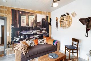 Wildwest Lounge - 8