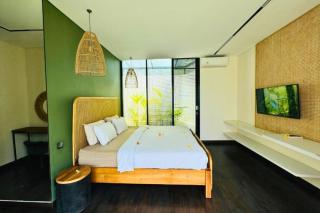 Deyandra 3 BR Private Pool Villa With Sea View - 1