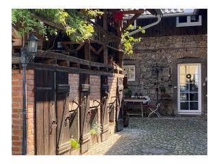 Kleiner Hof Rosenrot - 4